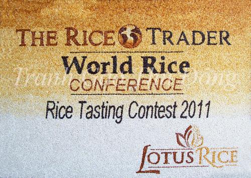Logo Lotus Rice